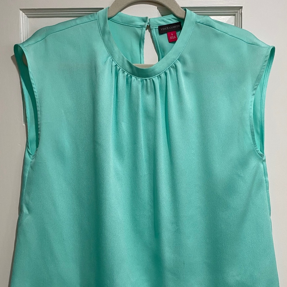 Vince Camuto Women's Turquoise Sleeveless Blouse / Sz Small
